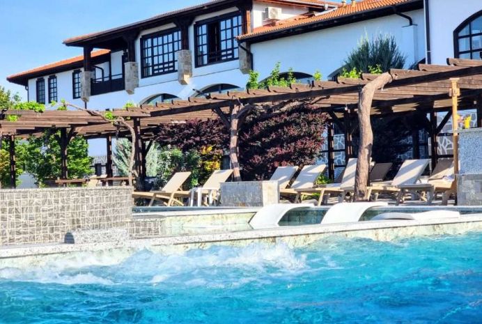 Винен и Спа комплекс Старосел 4*