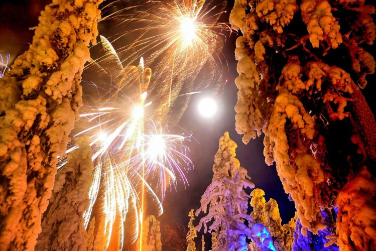 Нова година в ГЪРЦИЯ - ПАРАЛИЯ КАТЕРИНИ - хотел Yakinthos 3* - 4 нощувки! Специално предложение!