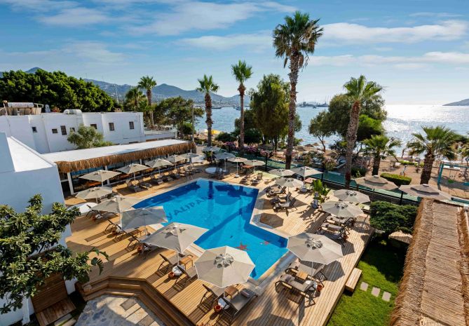 YALIPARK BEACH HOTEL