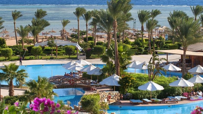 ПРОМО ОФЕРТА Amwaj Oyoun Resort and Spa