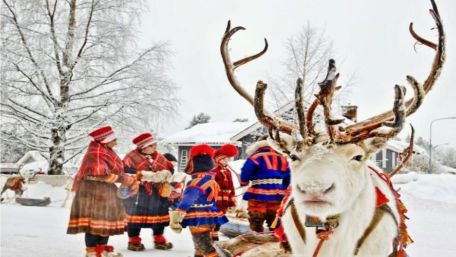При Дядо Коледа - Лапландия, 4 нощувки с полет от Варна