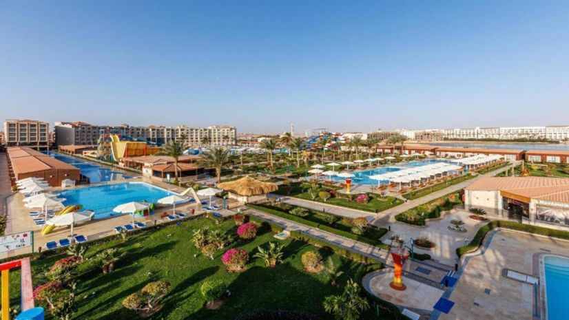Sunrise Solara Aqua Park Resort
